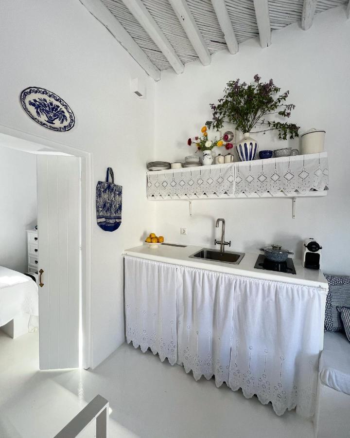 Serifos White Esterno foto